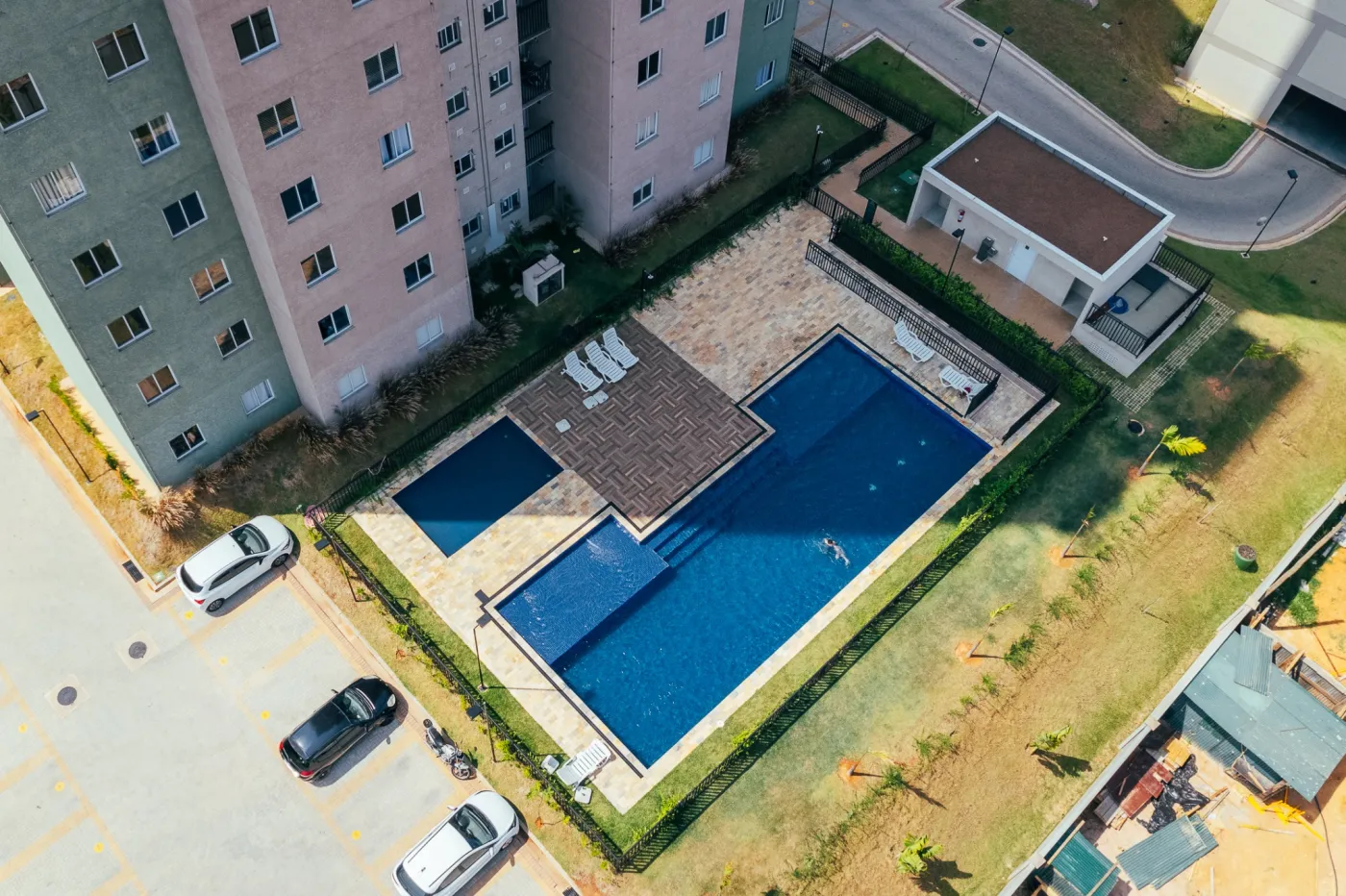 Piscina do Condomínio Differenziato, em Medeiros, Jundiaí